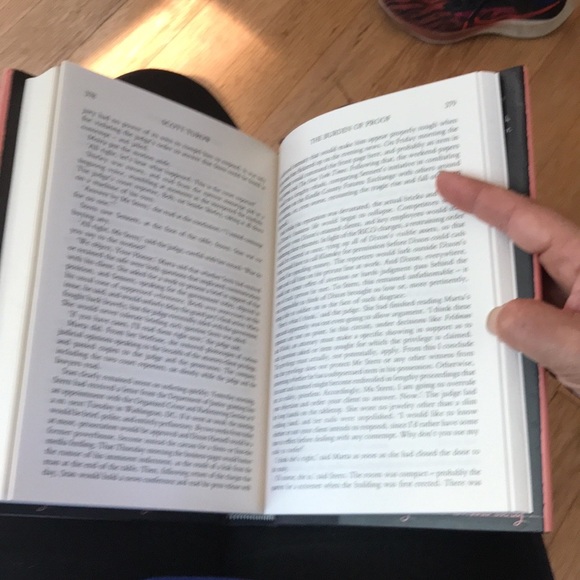 The burden of proof by Scott Turow - Picture 11 of 13